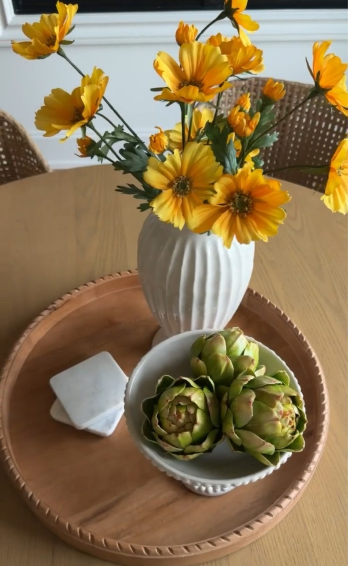 Summer refresh☺️💛

Linked my decor finds!



Summer, home decor, seasonal, faux stems, flowers, artichokes, vase, must haves, essentials, carla.bushey

#LTKSeasonal #LTKHome