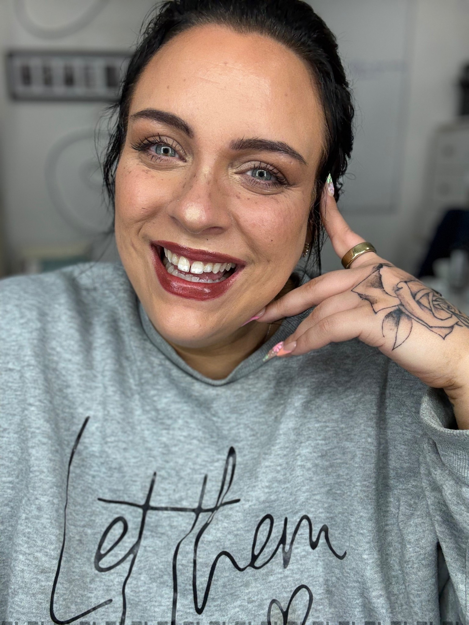 Perfect summer night fit with a beautiful saying to inspire you and the perfect natural makeup!! #summernights

#LTKMidsize #LTKBeauty #LTKStyleTip