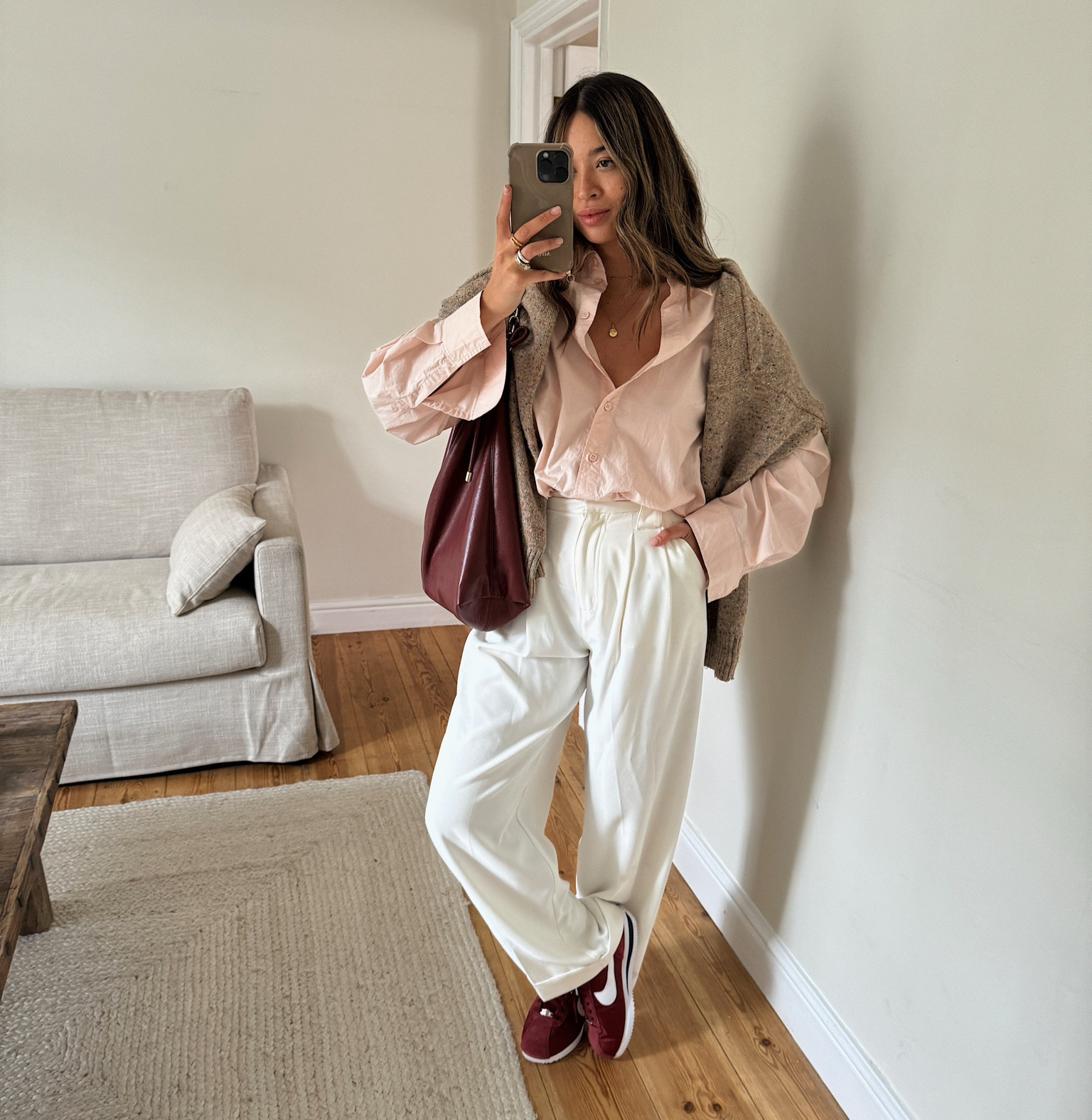 Pink and burgundy ❤️ a match made in heaven. Been styling these #marksandspencer trousers I’ve had for a year! Will link similar 