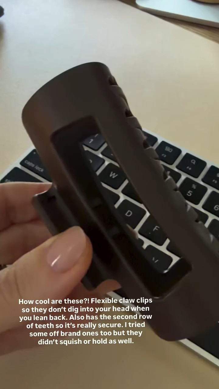How cool are these flexible claw clips?! 

 