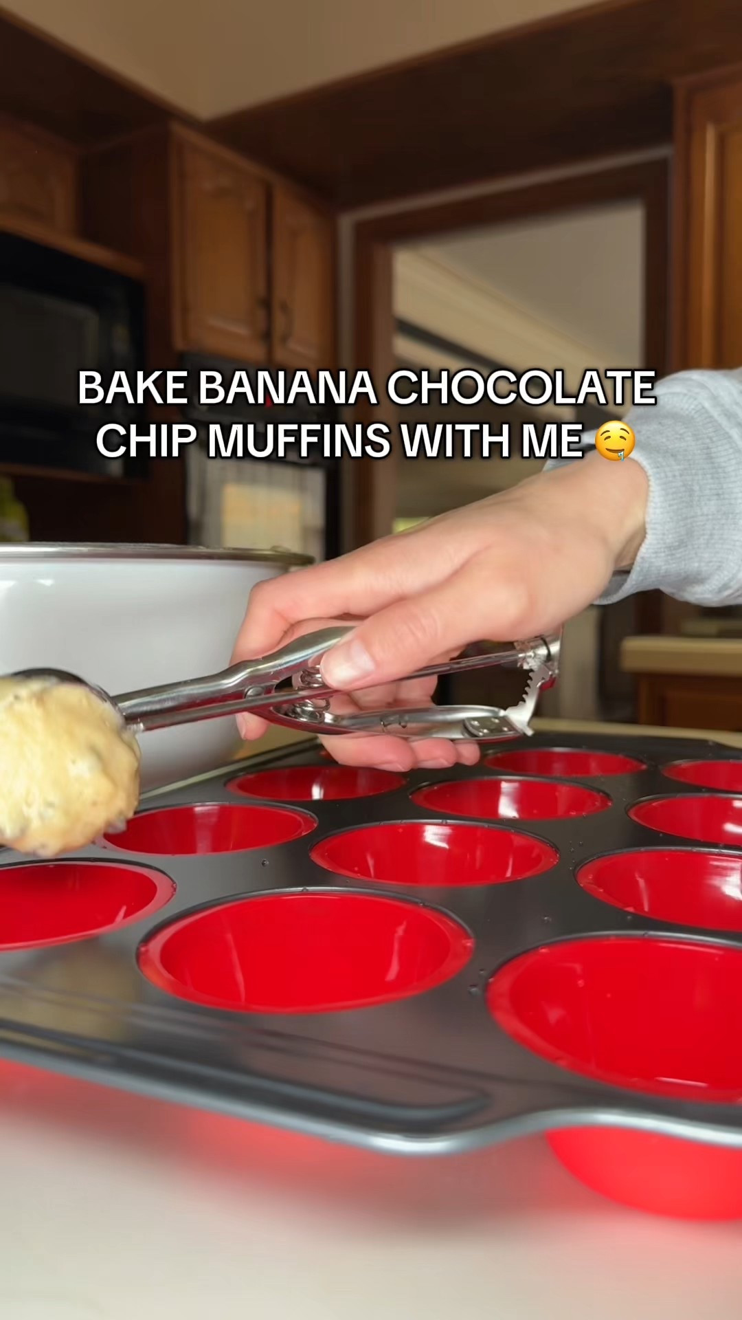 Baking banana chocolate chip muffins with me 🍌🍫 These silicone muffin cups give the perfect bake every time — no liners needed and you never lose half your muffin to the paper. They pop right out so clean and make baking (and cleanup) way easier. #KitchenHacks #BakeWithMe #giftidea 

#LTKfoodie #LTKGiftGuide #LTKHoliday