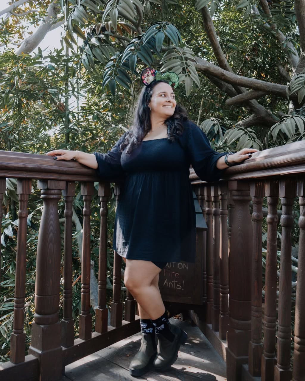 Disneyland photo session with @firefly.bylu 🫶🏽🥰 such a fun experience! 10/10 recommend a mini session throughout your stay! 

#fall #disneyland 

#LTKSeasonal #LTKMidsize #LTKTravel