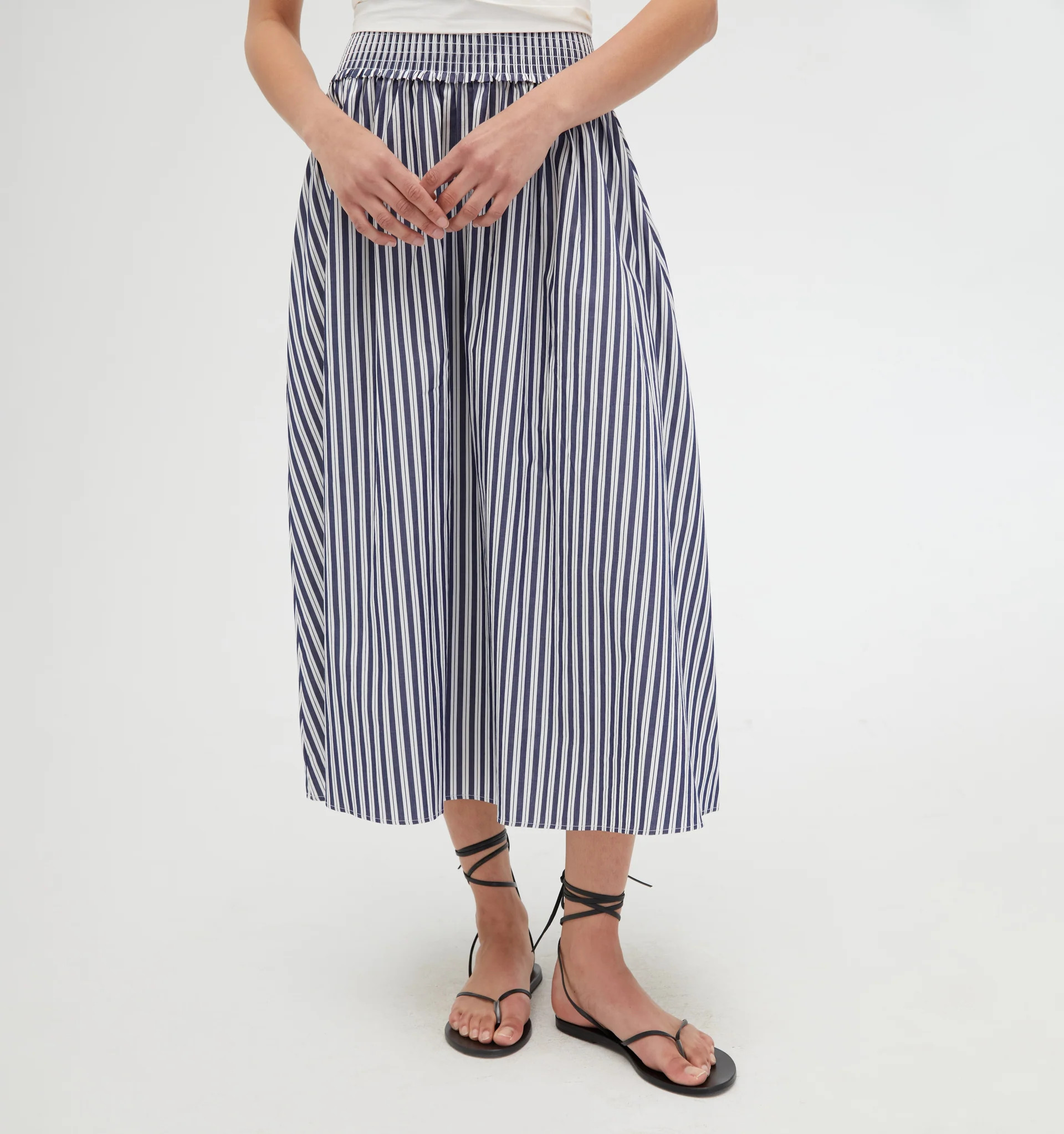 The Delphine Nap Skirt - Navy Cotton | Hill House Home