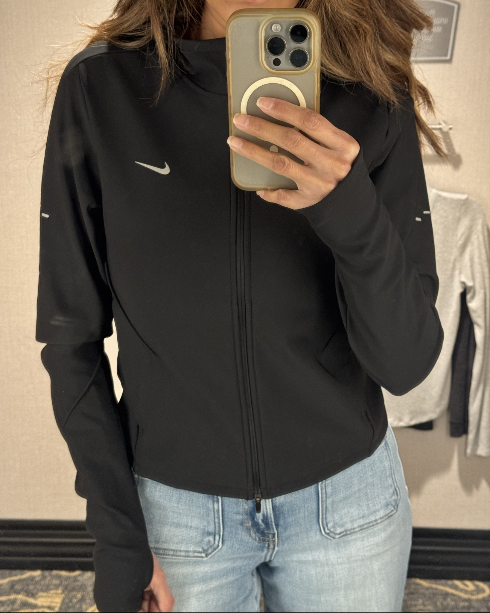 Nike running jacket 

#LTKfitnessgoals #LTKSaleAlert #LTKActive