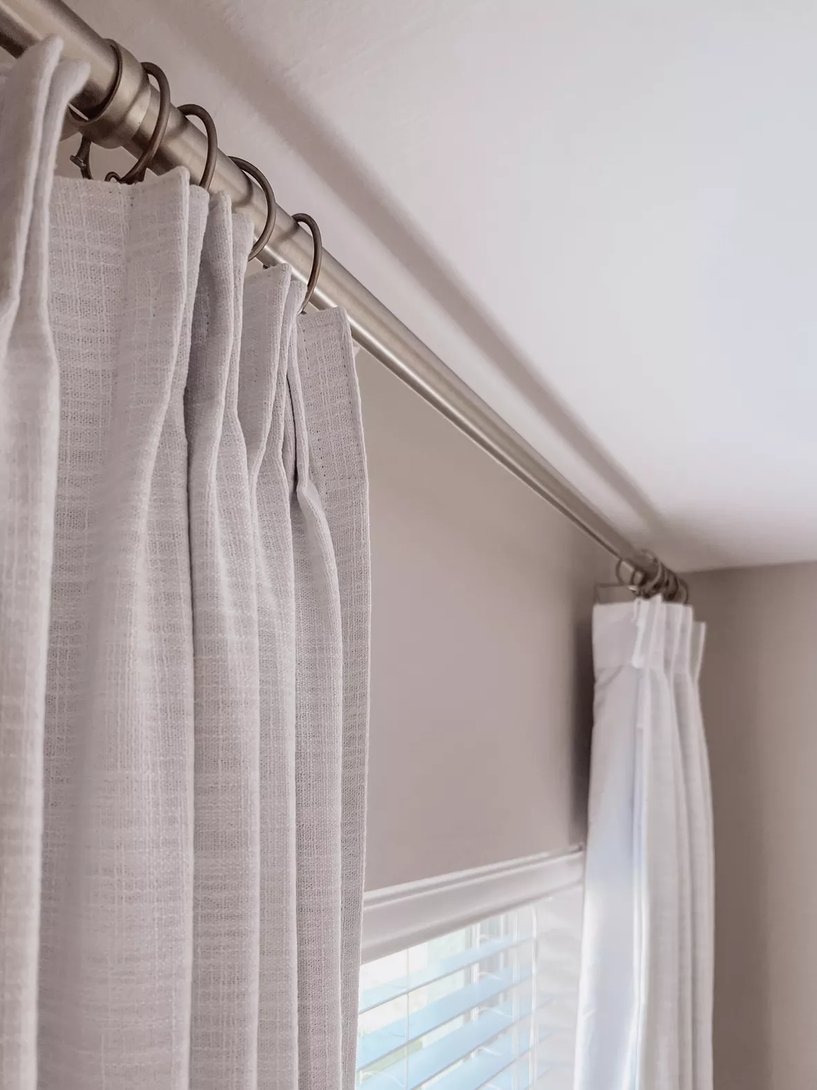  TWOPAGES Decorative Pinch Pleated Curtains with White