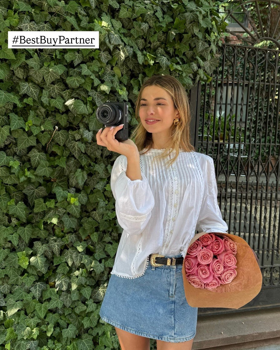 #BestBuyPartner My secret weapon for getting super crisp photos and videos is the Sony ZV-E10 II Content Creators’ Camera, available now @bestbuy! It has vertical shooting capabilities, creative looks straight from the camera, and a background defocus button to take your content to the next level! #Sonyalpha #SonyZV 
