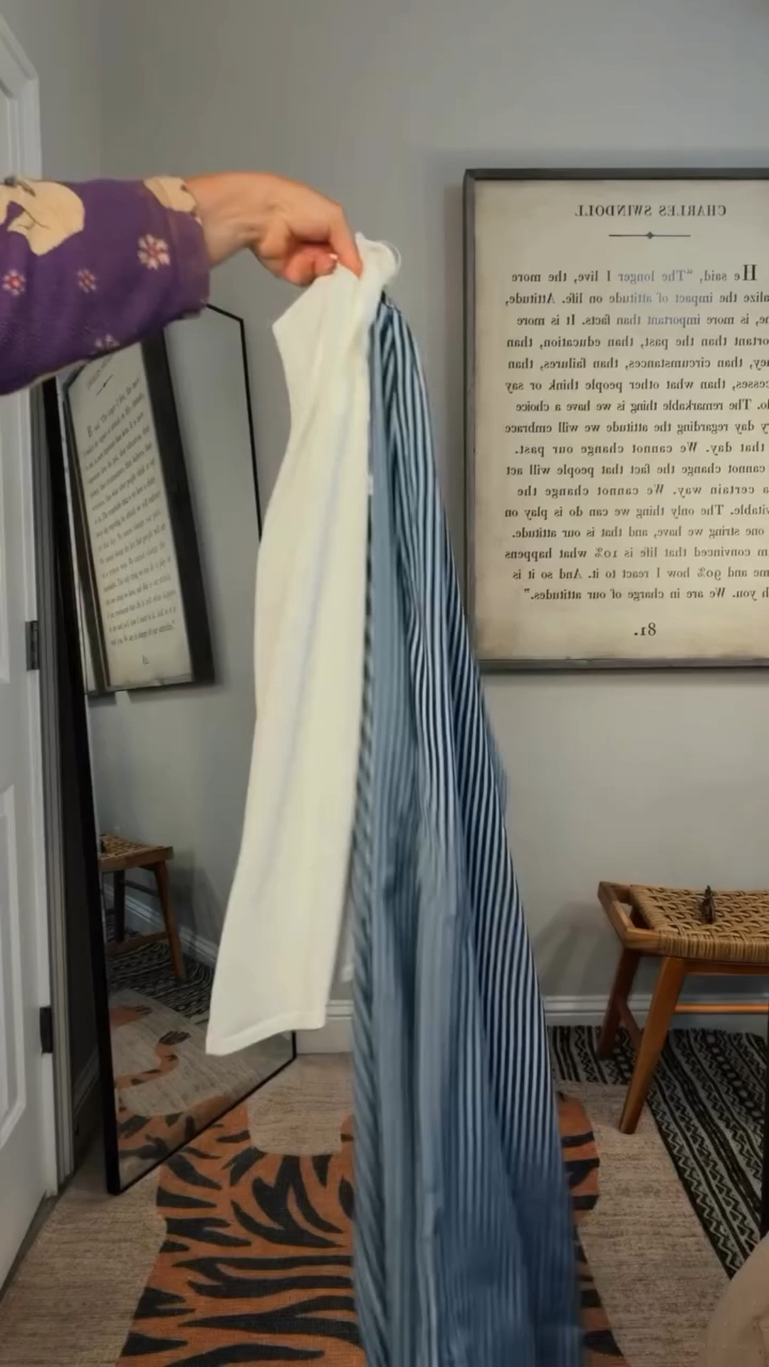 Love these striped pants from @zara . I can’t link their pieces, but pants and jewelry are recent purchases so jump on their website. The pants come in 2 colors and are so coastal-cool. Easy breezy look for summer. Follow @shoppixieco for daily 50+ Modern Midlife Cool looks. Great to meet you! - Jill

#modernmidlifecool #zaraover50 #elevatedeveryday #coastalcoolover50