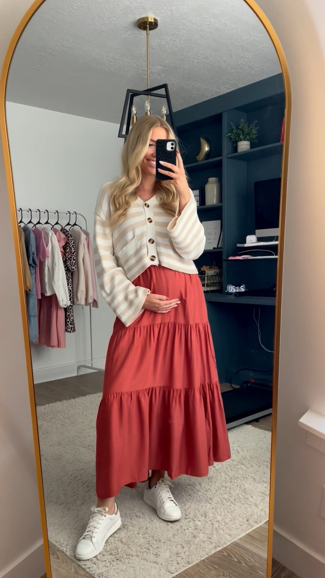 bump friendly fall teacher outfit!

cardigan: wearing L
skirt: wearing S 
sneakers: size up half 

| fall outfit | teacher outfit | pregnant | bump friendly 

 #LTKWorkwear #LTKSeasonal

#LTKBump