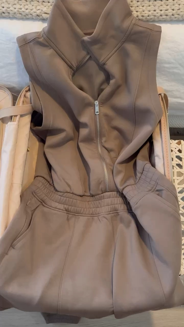 Everything I packed for a weekend at the lake! 

#LTKTravel #LTKSeasonal #LTKStyleTip