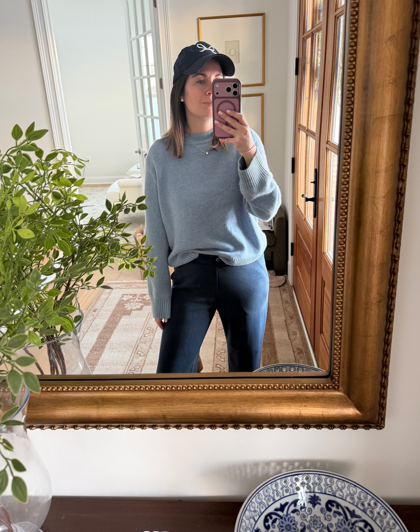 Easy Mom outfit of the day

XS in sweater
S with 29” inseam in pants

#LTKActive #LTKmomlife