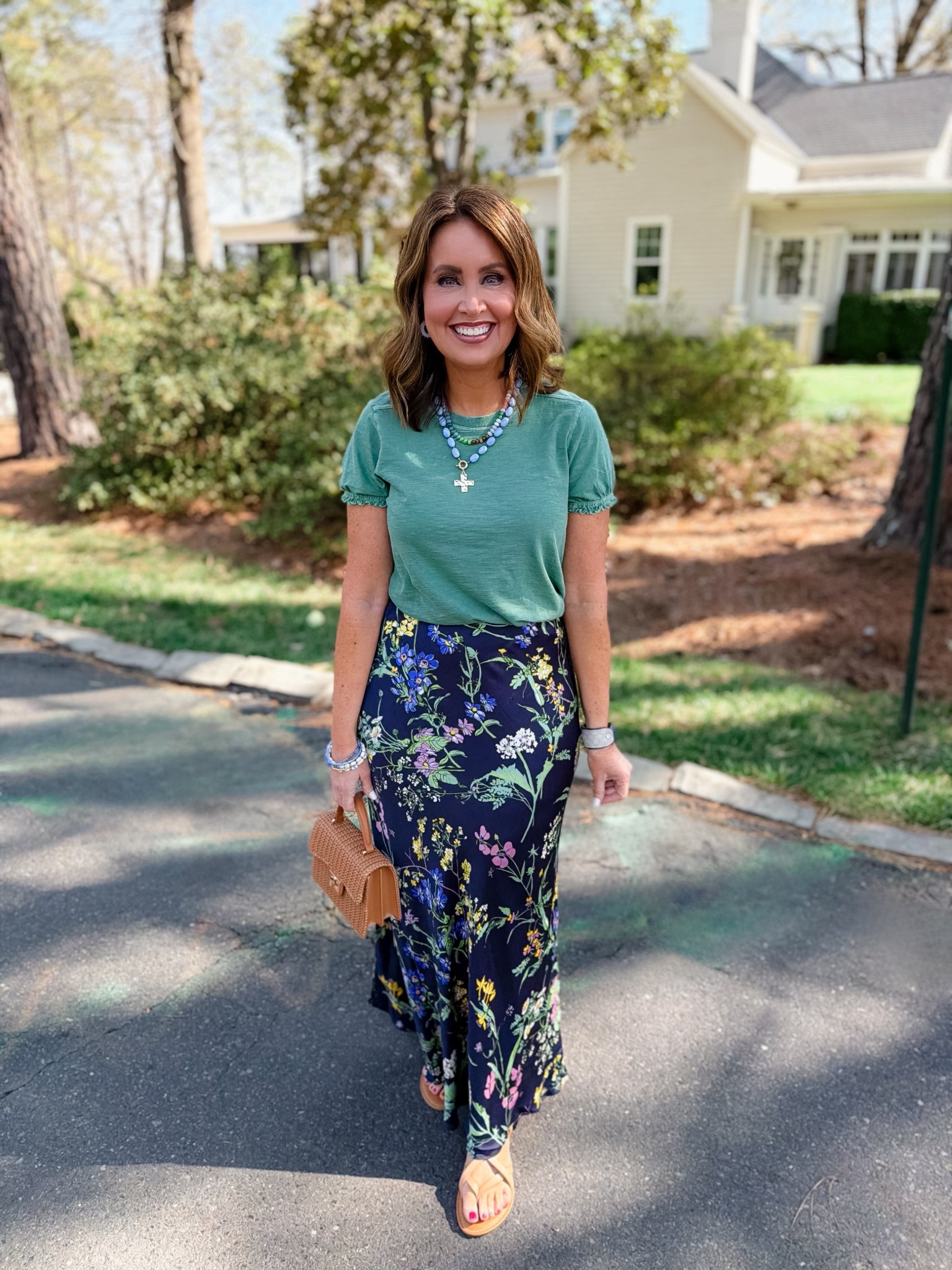 Everything runs true to size

Use code LAURA on necklaces and earrings 