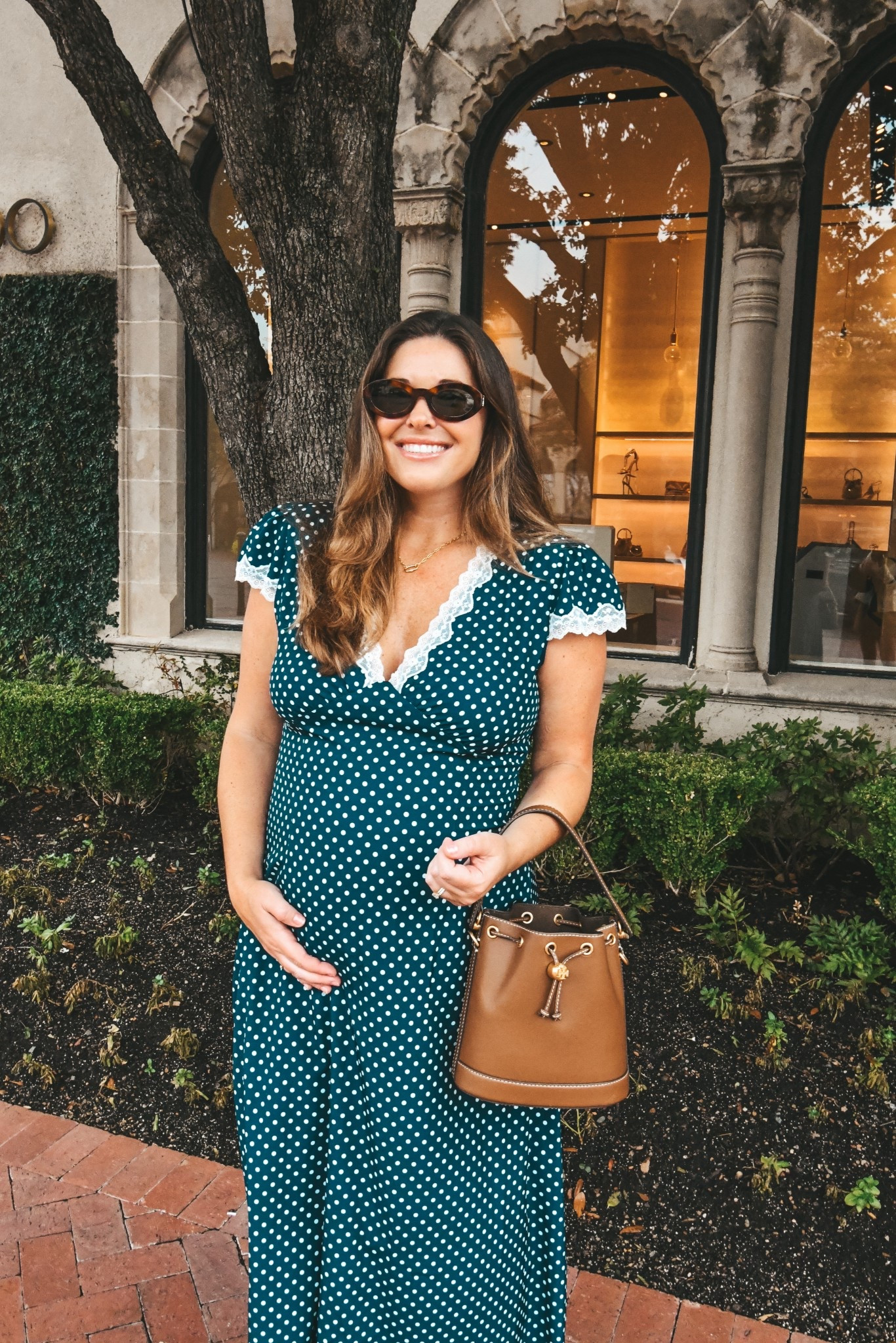 In my “order clothes a size or two up”
pregnancy era 😇 Needless to say, this dress is perfect for the bump or for those not expecting! Use code JacF20 for 20% off your purchase @rihoas

#LTKBump #LTKBaby #LTKWorkwear