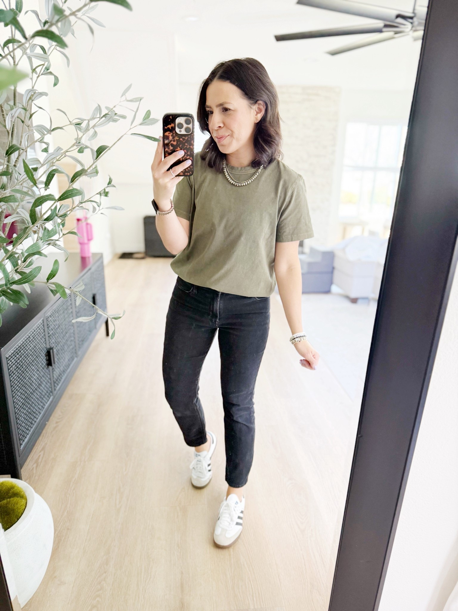 ootd 3.11.26

Top - medium sized up
Jeans - tts petite length

#LTKootd #LTKOver40 #LTKPetite