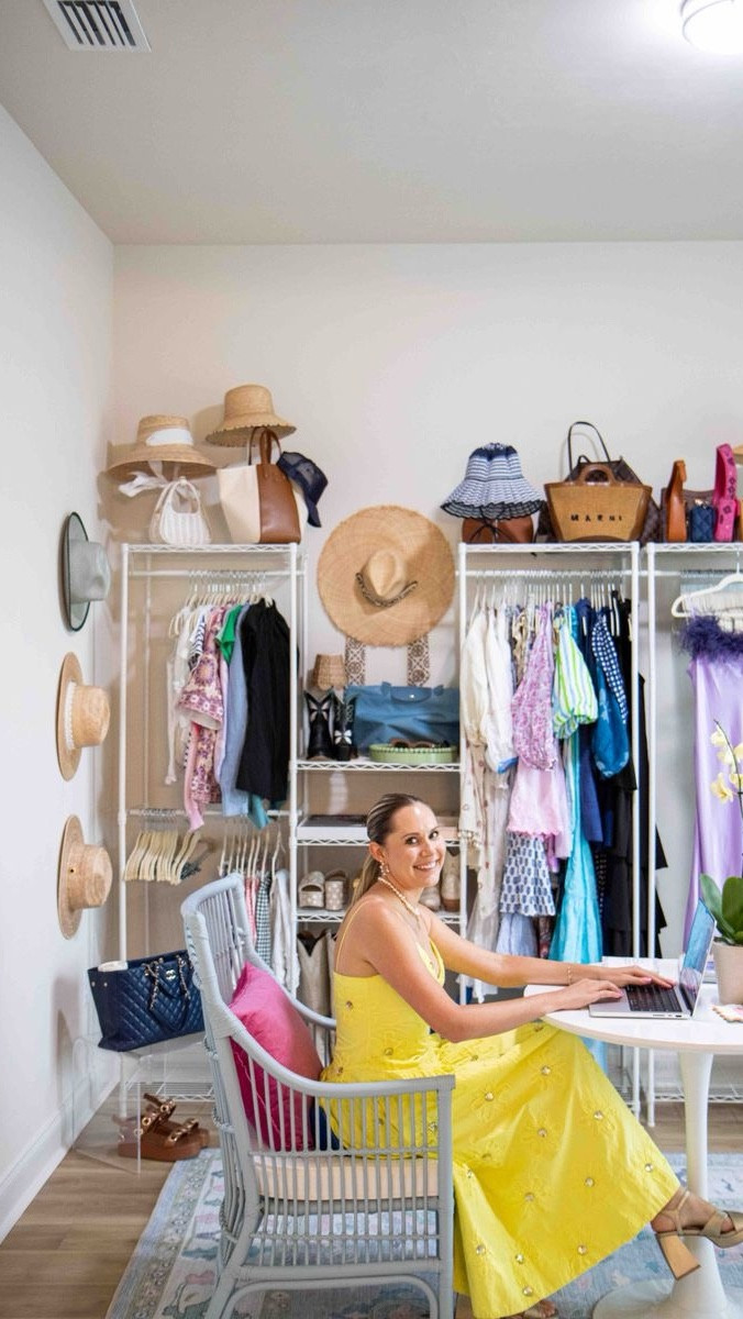 HEY @MTV - welcome to my cloffice 🛍️ Even though this space is temporary it brings me so much joy to work in here! Everything is renter friendly 

#LTKgrwm #LTKdayinmylife #LTKHome