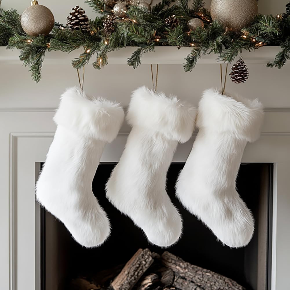 AOGU 3 Pack 18 Inch Snowy White Christmas Stockings Faux Fur Xmas Christmas Stockings Hanging Orn... | Amazon (CA)