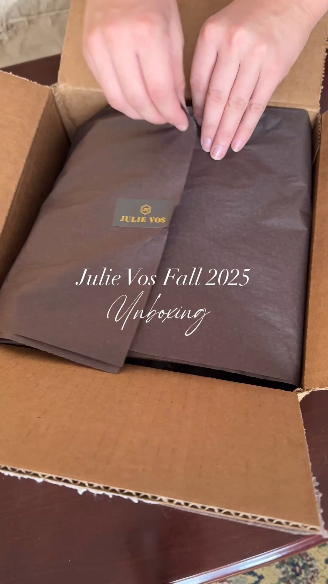 My fall jewels have arrived! ✨ Unbox the dreamiest pieces from the Julie Vos Fall 2025 Collection 💛 Thank you so much to @julievos for this stunning package! #JulieVos #ArmParty 


#LTKGiftGuide #LTKSeasonal #LTKStyleTip