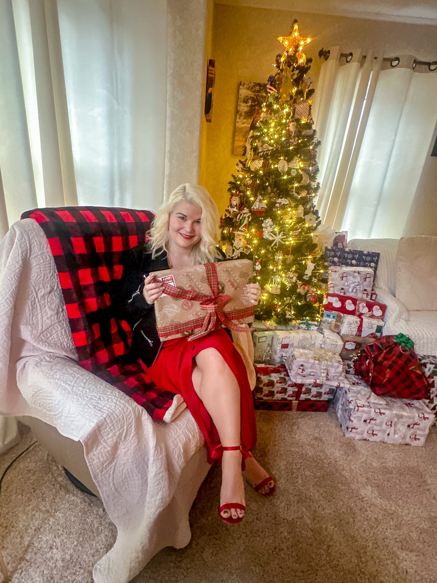 All ready for the holidays. 

#LTKGiftGuide #LTKHome #LTKHoliday