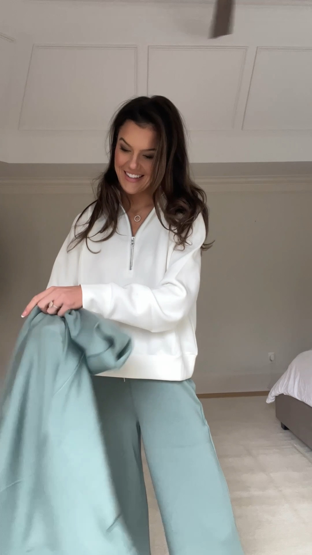 Accidentally ordered the wrong thing! I already owned this pullover in the white color. I meant to order the white pants. I just placed an order for the matching white pants. 

#LTKWatchNow #LTKSaleAlert #LTKSpringSale