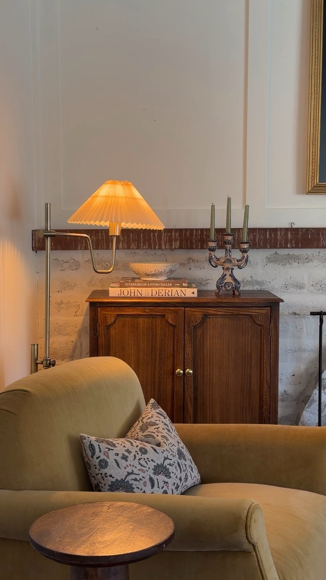 #ad One layer at a time ✨
We’ve had our leather sofa for six years now and it’s still one of the best purchases we’ve made for our home. It’s easy to keep clean and obviously Pisco’s favorite spot to hang out 🤎
A few other pieces are newer, from Ella’s adorable new desk to the vintage-inspired cabinet, lamps, curtains, and pillows… I’ve found so many pieces I truly love over the years at  Wayfair.

Rounded up some of my current favorite finds, including pieces that are up to 70% off + fast free shipping over $35 during  Wayfair’s Memorial Day Clearance ✨

#WayfairPartner #Wayfair #housetohome #homestyle @Wayfair