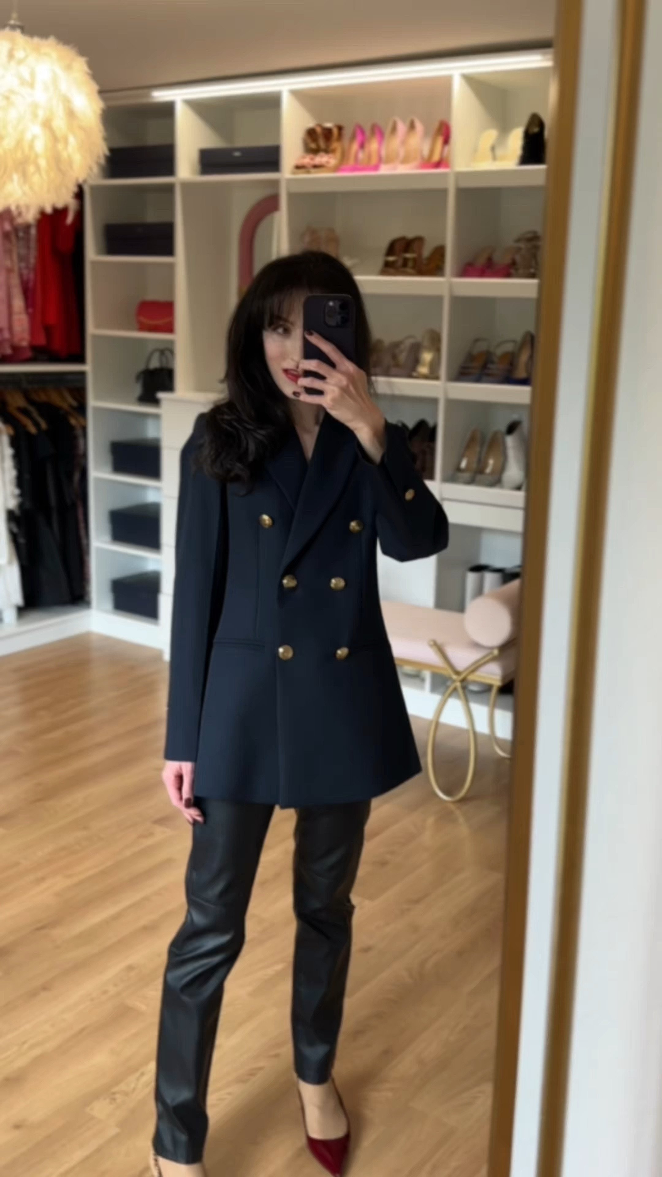 1/3 way to wear #leatherpants #blackleatherpants #smartbusiness #blazer #kittenheel #falloutfit #officeoutfit #datenightoutfit 

#LTKVideo #LTKParties #LTKWorkwear