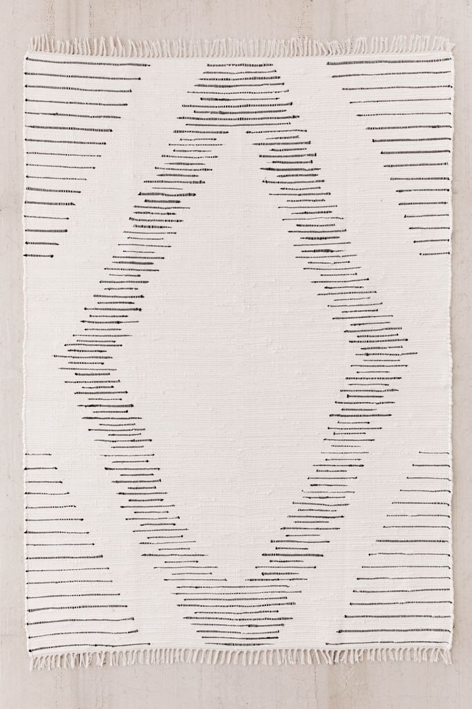 Wyatt Woven Rug | Urban Outfitters (US and RoW)