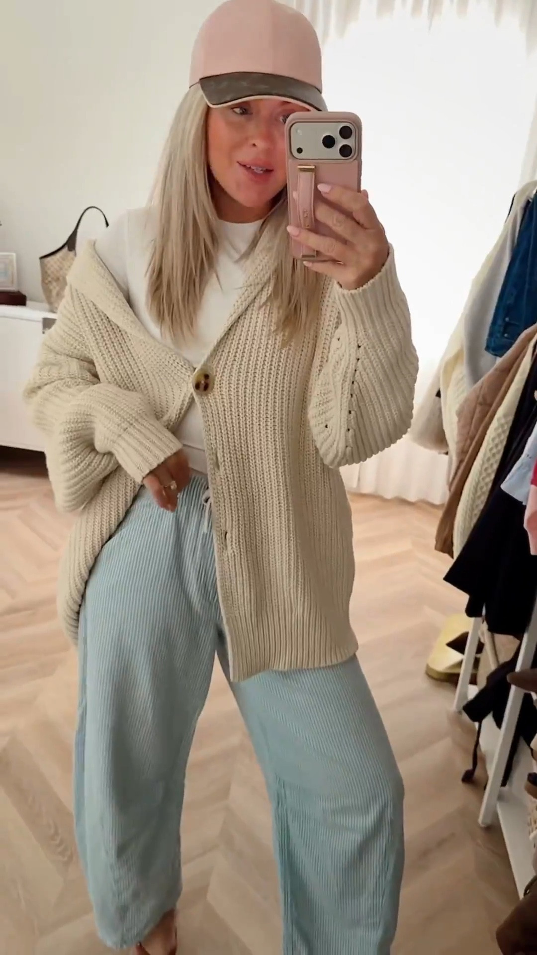 Jeans that feel like sweatpants🔥. Yes please & more colors added! I’m in all smalls & this cardi is lovely and on sale.
tee is best Amazon tee for layering & how about these jelly sandals!? So good! Look for less + come in clear! SO SOFT! 

Jelly. Sweatpant jeans. Spring style. Casual outfits. Denim. Pants. Spring. 

#LTKootd #LTKSaleAlert