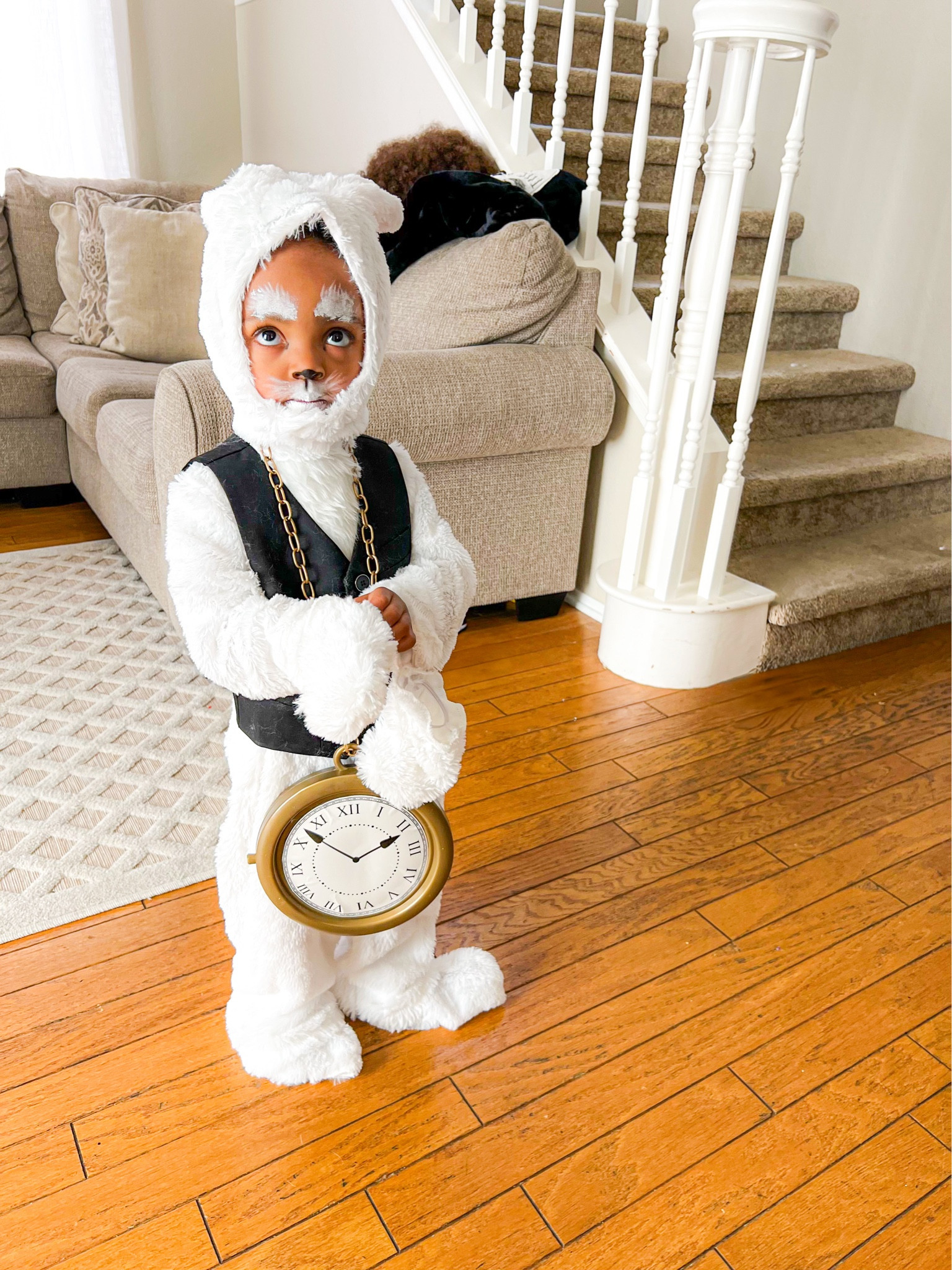 White rabbit Alice in wonderland costume 