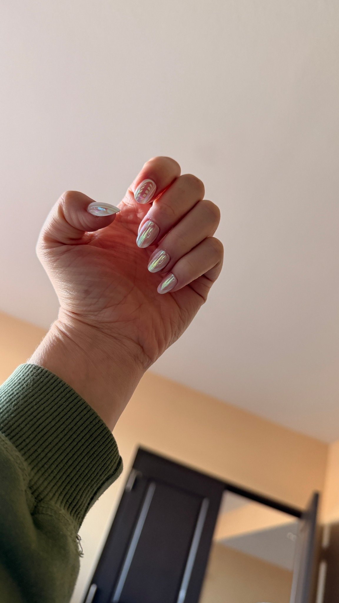 I just tried these glue on nails for the first time ever, and I can’t believe I haven’t done this before! I am never paying for a nail manicure again.
