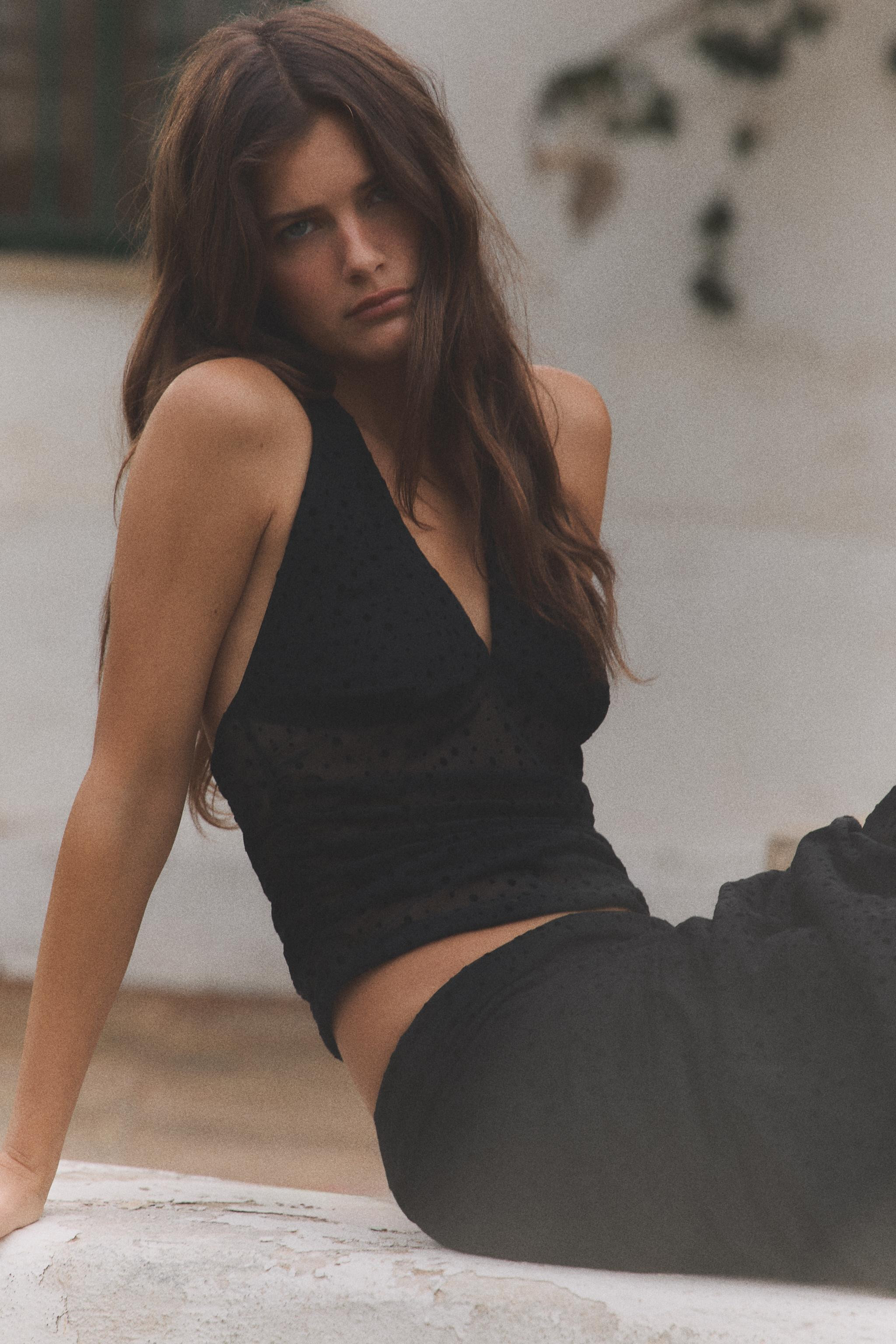 DOTTED MESH HALTER TOP | Zara US