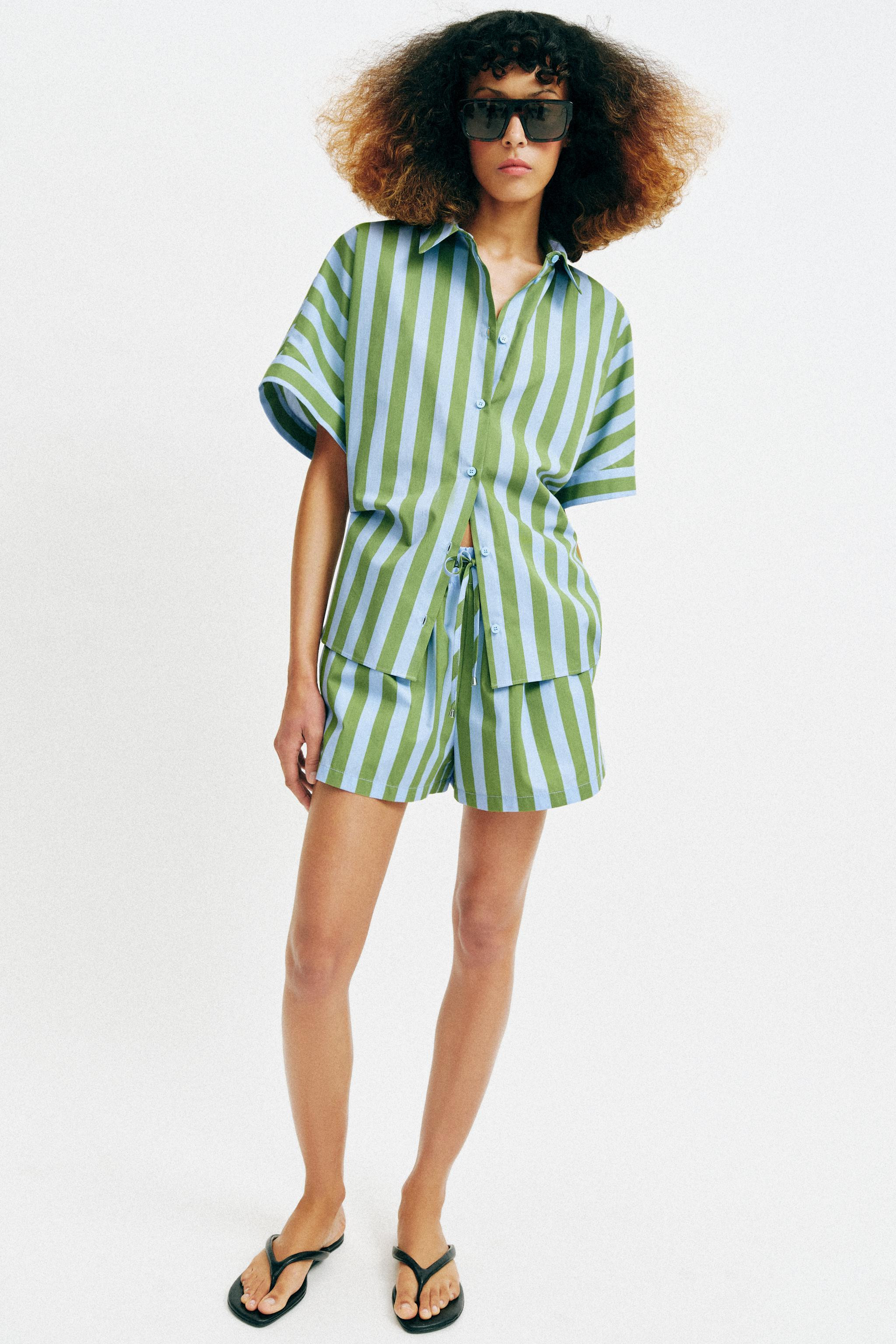 STRIPED SHORTS | Zara US