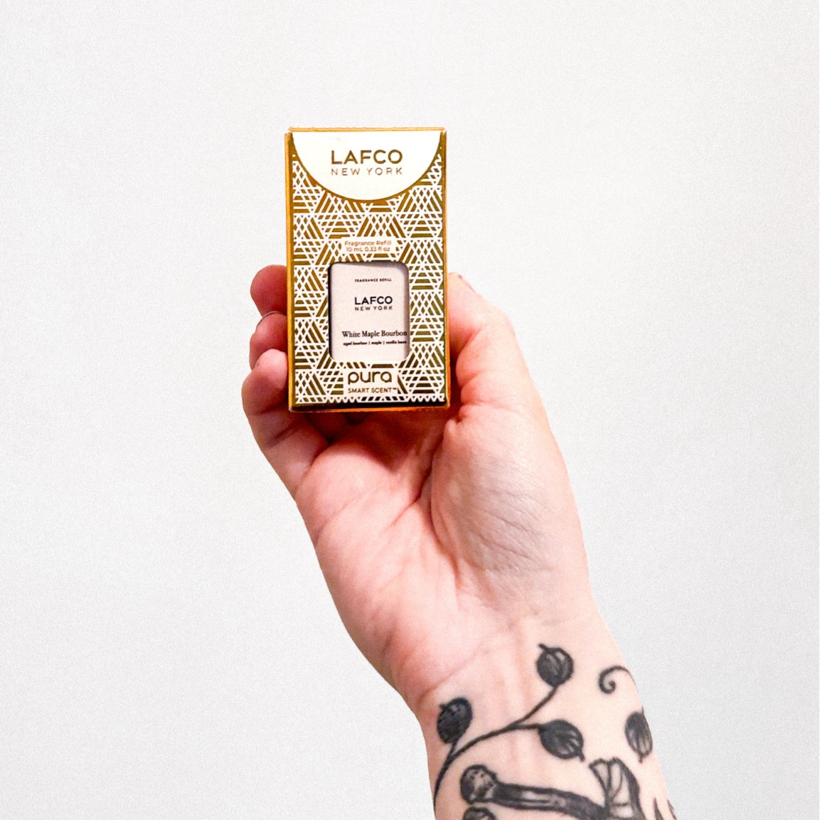 new fragrance refill for my Pura smart diffuser 🍁🥃 it smells SO good! 10/10 recommend 

#pura #homefragrance #diffuser 

#LTKHome #LTKSaleAlert #LTKSeasonal