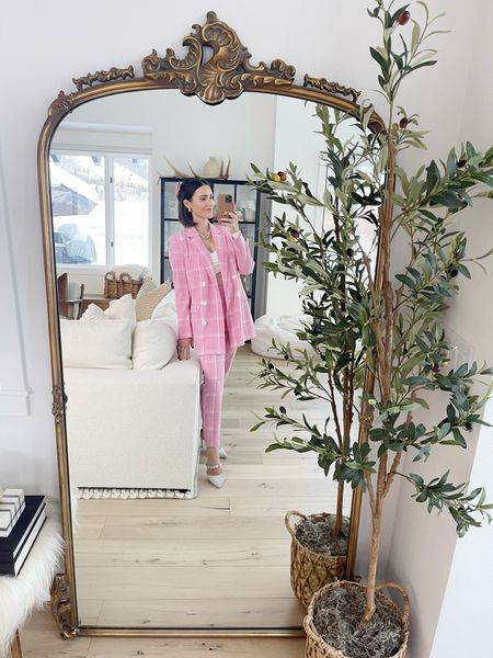 FASHION \ pretty in pink for my galentines day party 💕🎀💕

Suit
Heels
Floor mirror
Bow 
Date night 
Spring outfit 

#LTKhome #LTKstyletip
