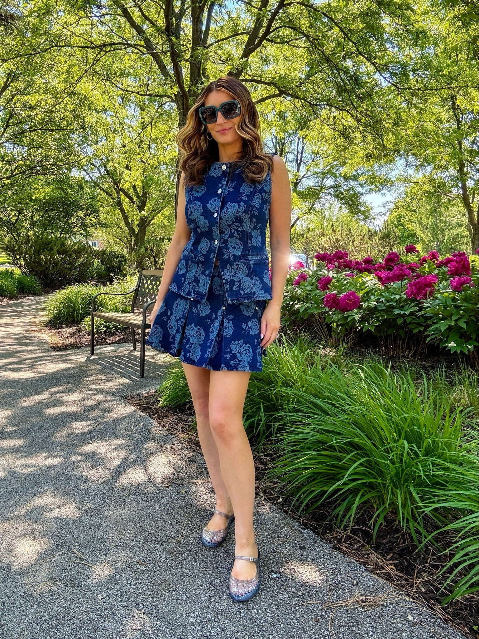 Last nights date night outfit! Steve Madden floral print denim two piece set

Vest (size small)
Skort (size 2)
DKNY Jelly sandals 
Melinda Maria hoop earrings 

Summer outfit, sale finds, skort set, easy outfit, vacation outfit, date night outfit, brunch outfit

#LTKootd #LTKSaleAlert #LTKSeasonal