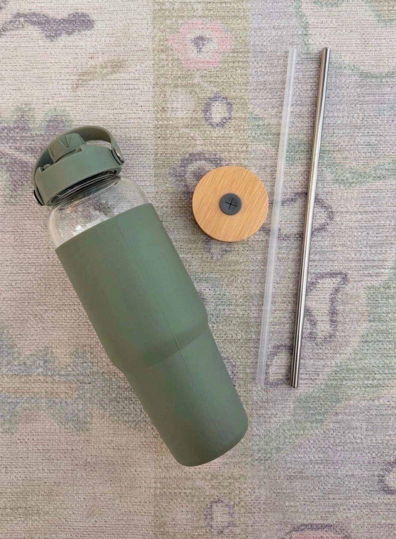 Trying out this new glass tumbler water bottle- BPA free and comes with a stainless steel straw and bamboo lid!

#LTKdayinmylife #LTKfitnessgoals #LTKselfcare
