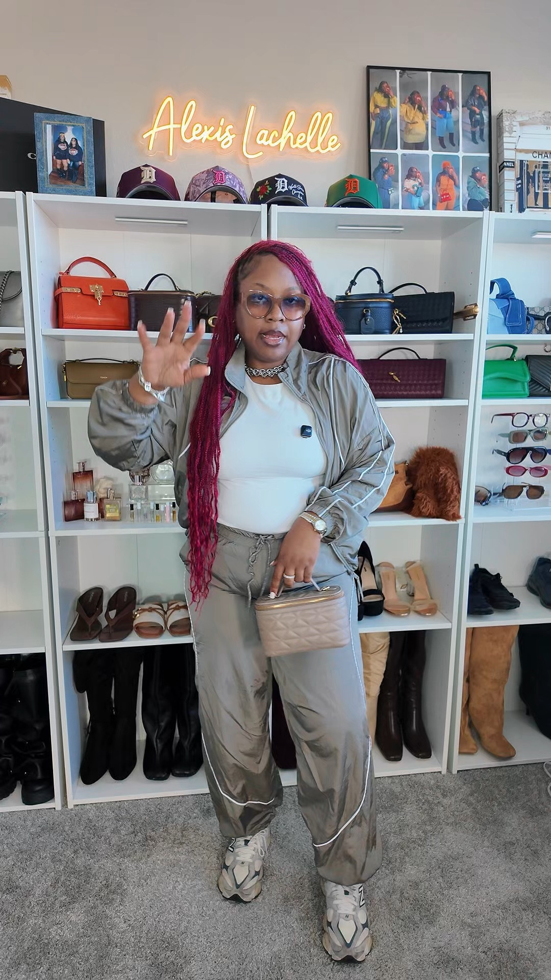 easy walmart finds but make it look elevated 🤍✨
set is from walmart, styled with neutral accessories + sneakers for that effortless everyday look.