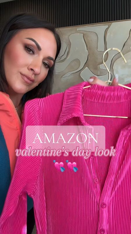 Pretty in pink! 💕

The perfect Valentine’s Day look 🔗🔗 in my storefront under January Finds! 

Wearing an XSmall

I’m 5’2
130 lbs 
34 DD
25 in waist 

#amazonvalentinesdayoutfit #vdayoutfitideas #prettyinpink #pinkvdaydress #amazondress #vdaydress #amazonfashion #fashionover40 #amazonfavorites 

#LTKover40 #LTKfindsunder100 #LTKstyletip