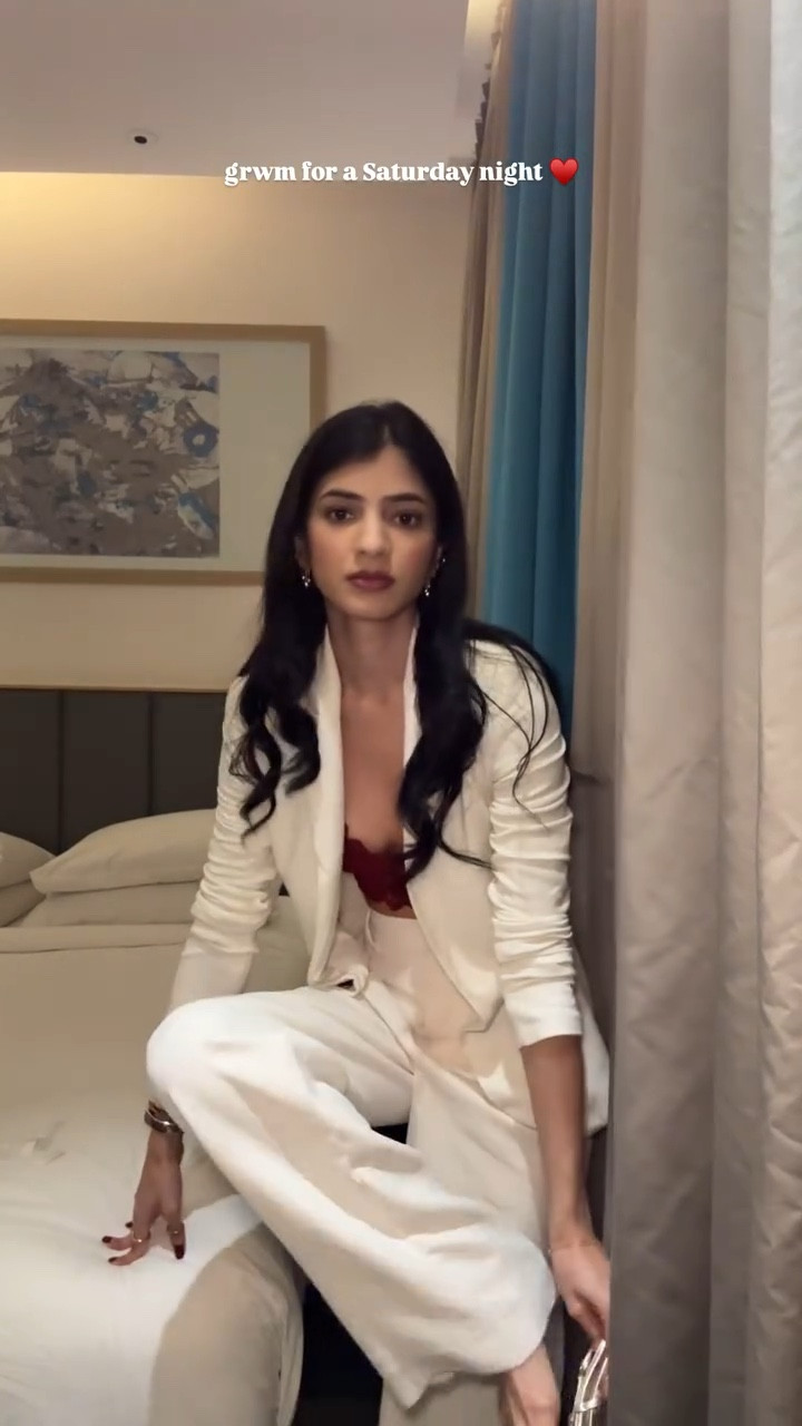 the quickest grwm 😛
.
.
.
.
.
.
#grwm #instagood #abercrombie #aritzia #outfit #ootn