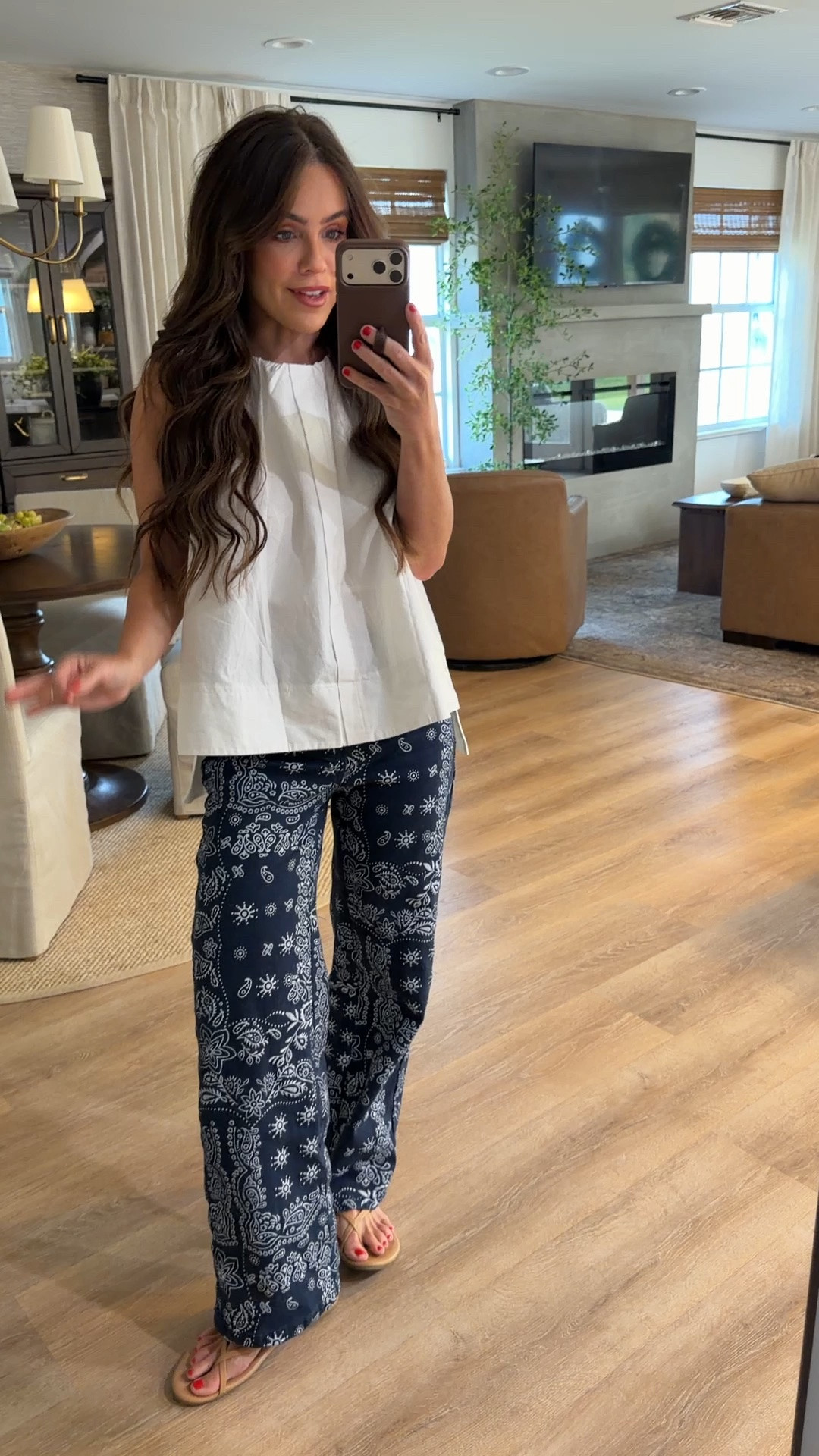 Small in top- 2 in jeans

#LTKootd #LTKPetite #LTKgrwm