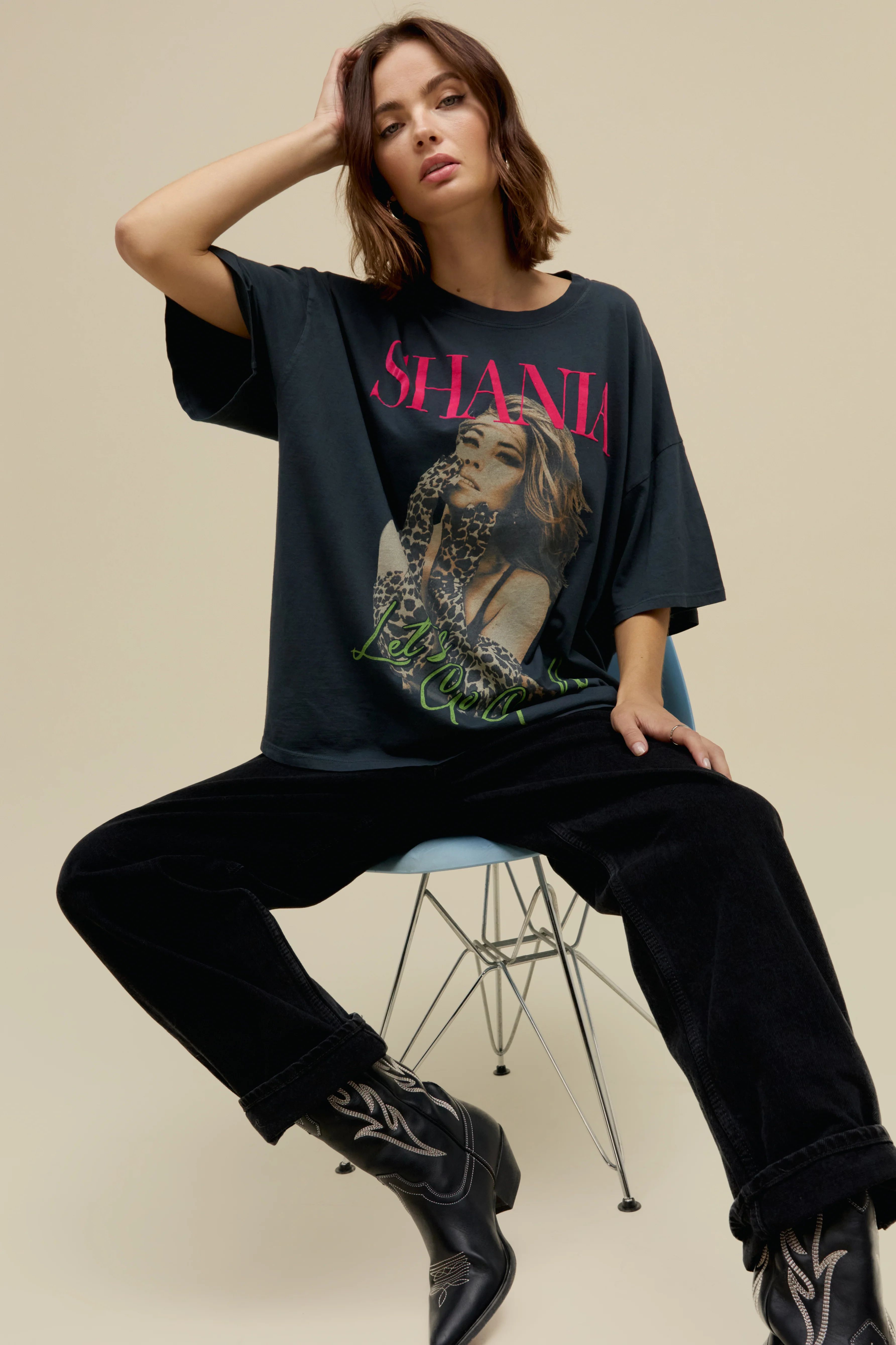 Shania Let's Go Girls OS Tee in Vintage Black | Daydreamer