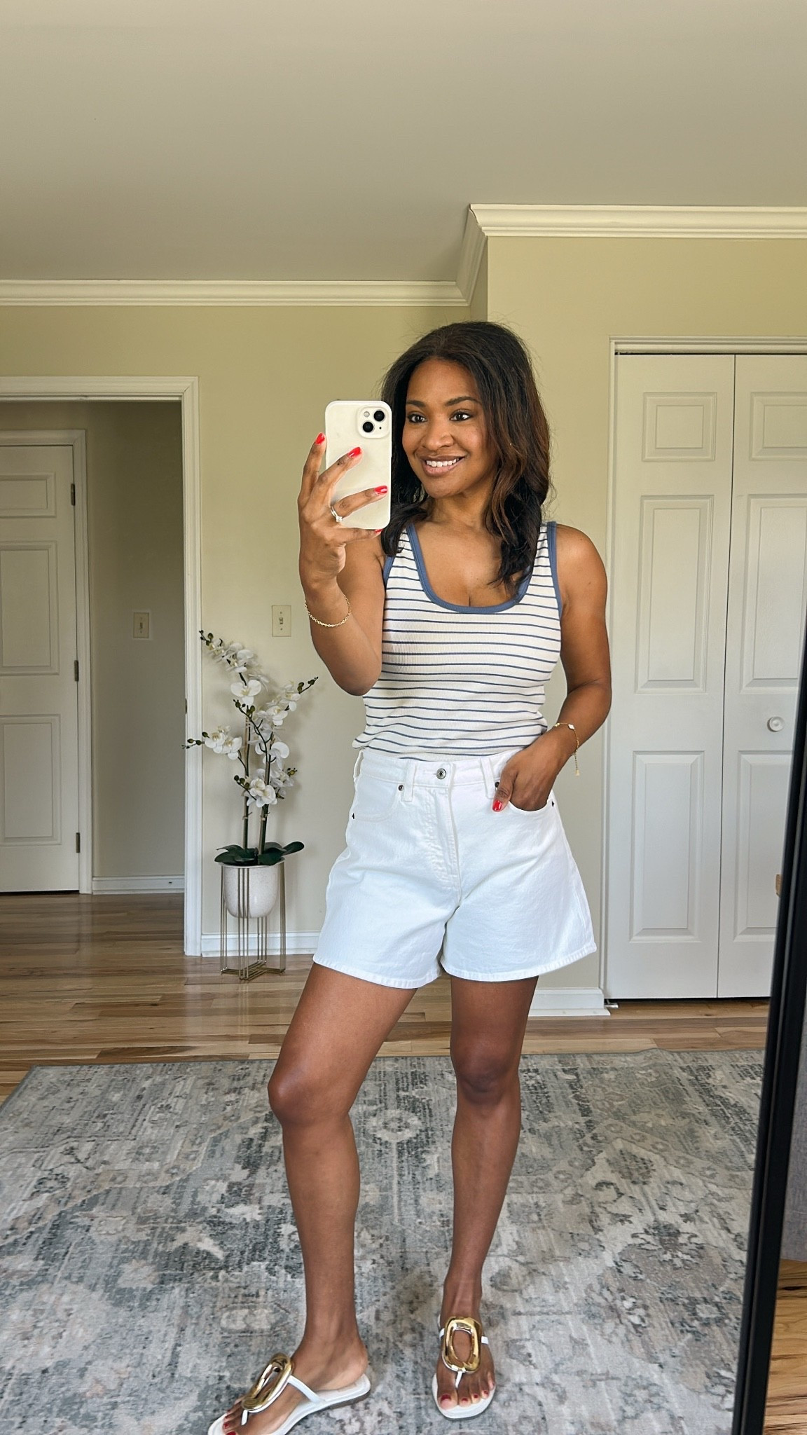 I wear a size 27 in the Curve Love because I love the extra room in the hips. But also linking the regular dad shorts too! Use code “SHORTSAF” to stack and get an extra 15% off! @abercrombie #abercrombiepartner

#LTKootd #LTKgrwm