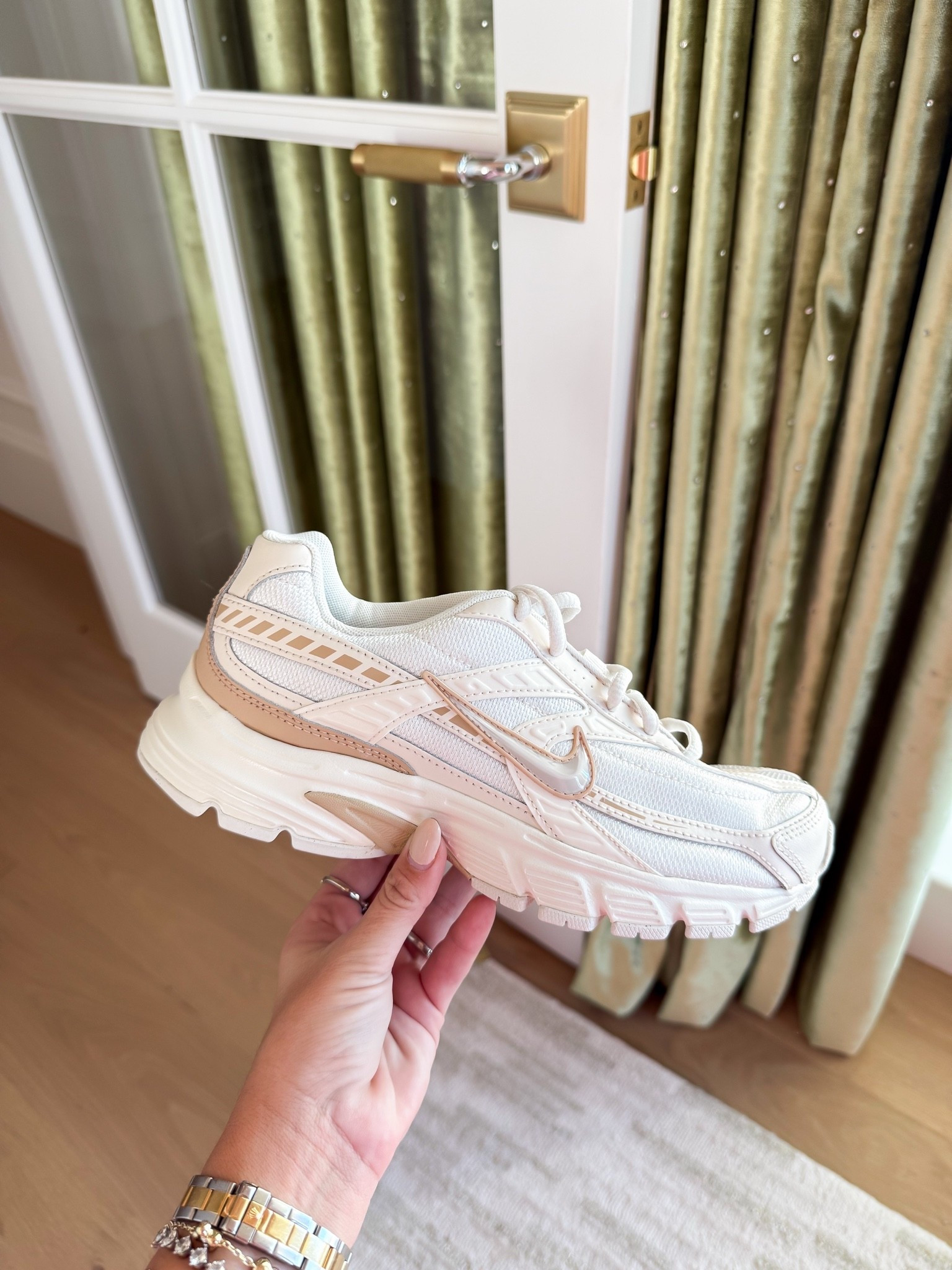 Obsessed with these new Nike tennis shoes from @nordstromrack!