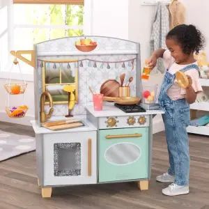 Smoothie Fun Play Kitchen | KidKraft