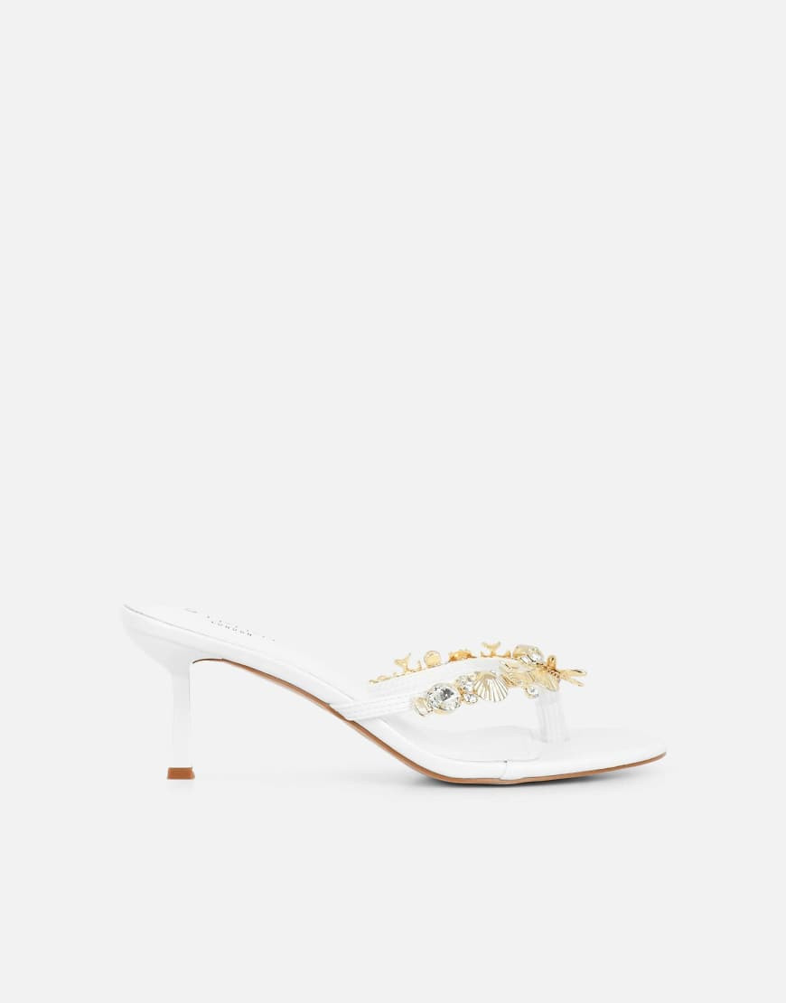 SIMMI Shoes Silla shell detail toe post heeled sandals in white | ASOS (Global)