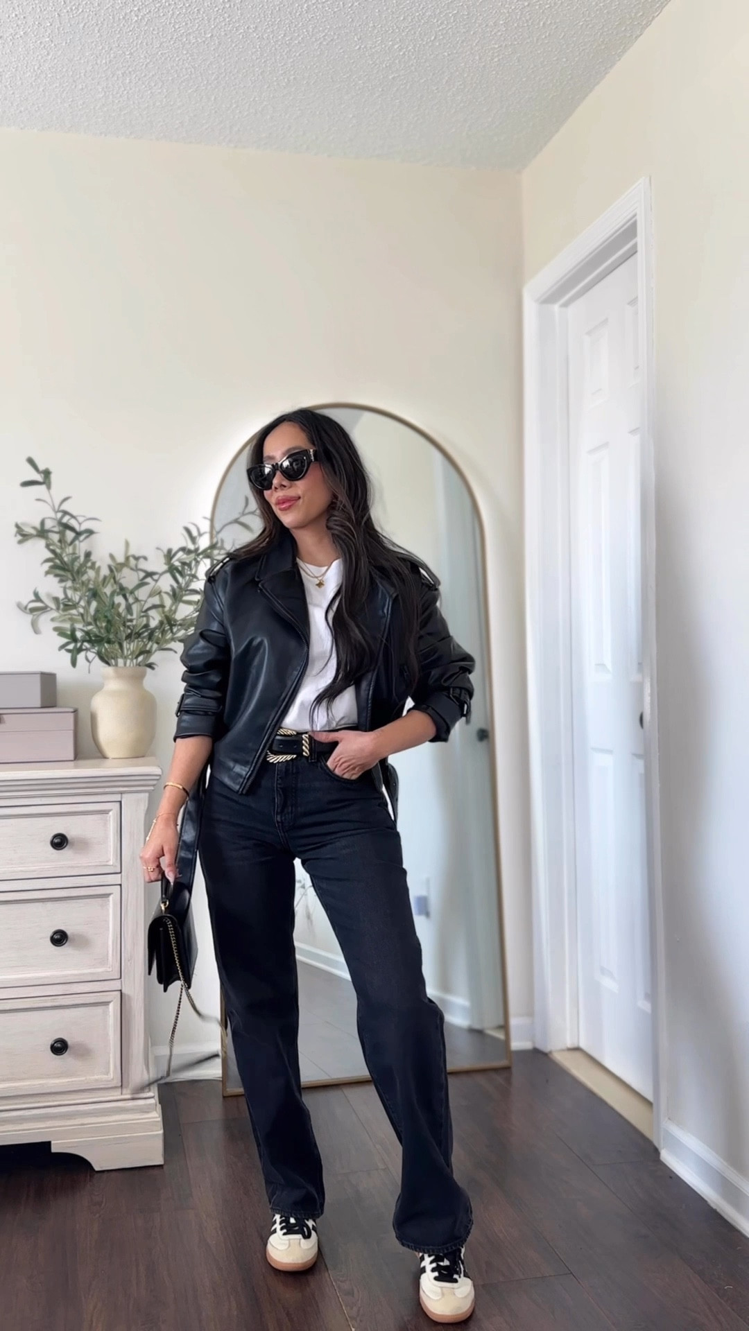 Casual chic leather jacket outfit Inspo #LTKWatchNow

#LTKPetite #LTKStyleTip