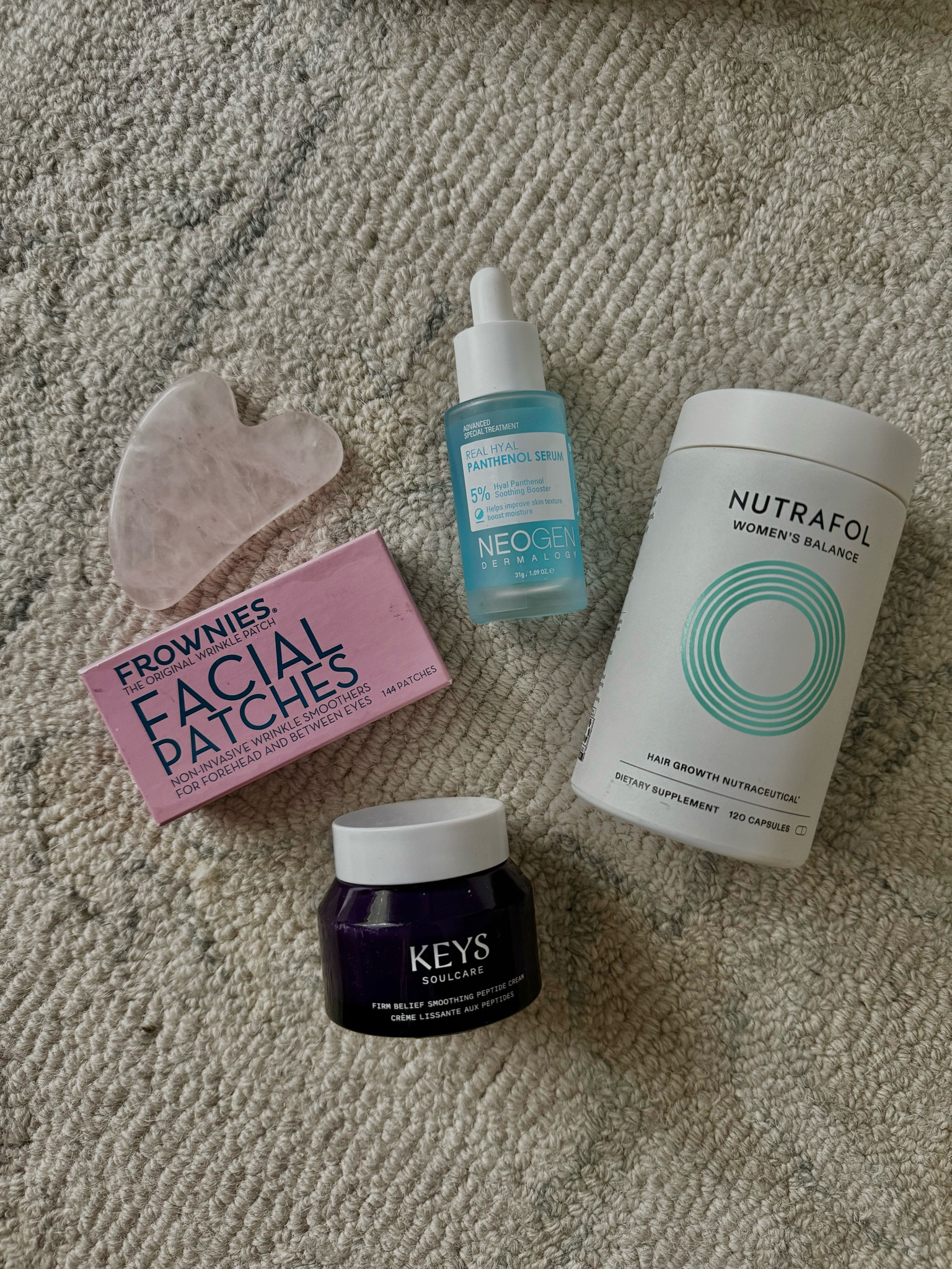skincare favorites—
#skincare #beautyfinds #healthyskin