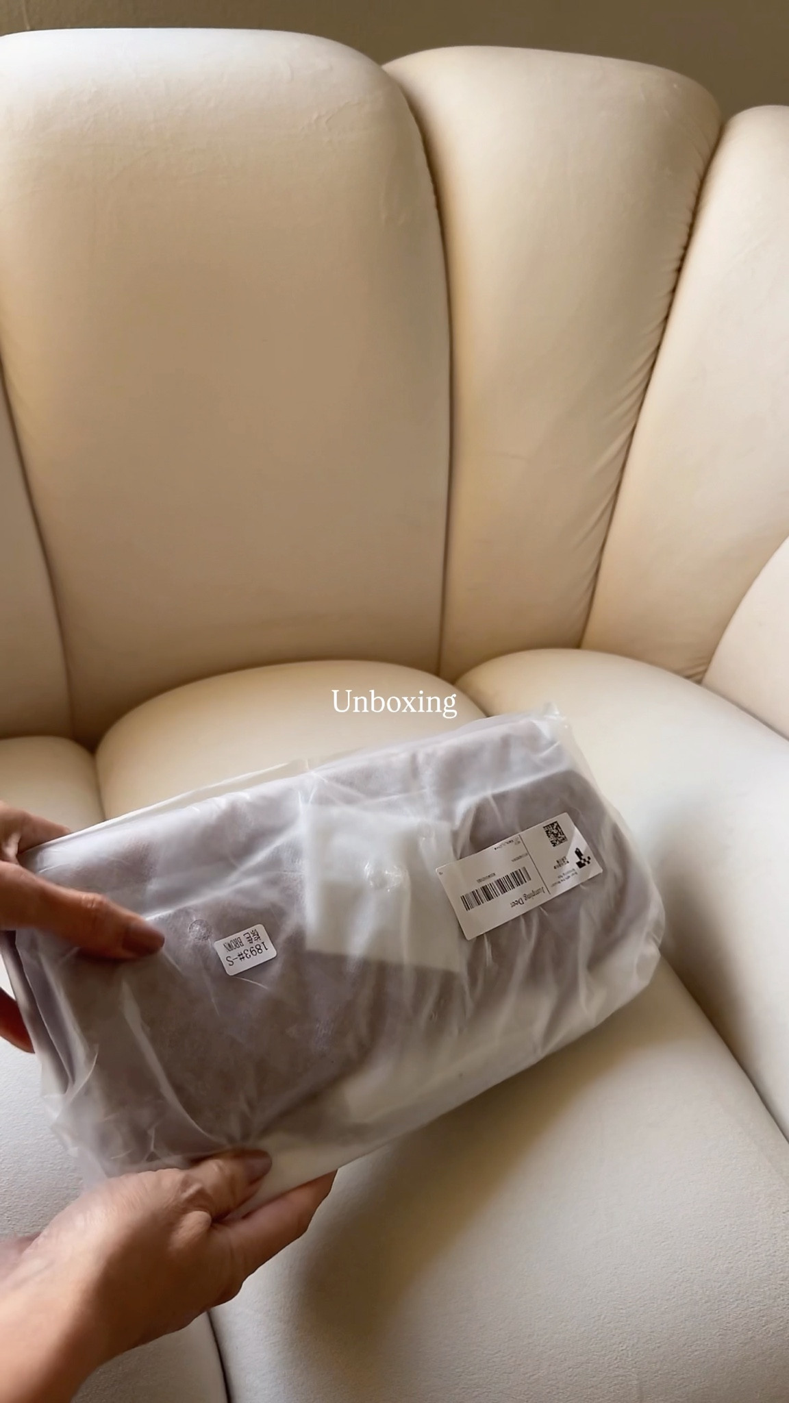 Amazon finds 🔍 
Woven clutch and more