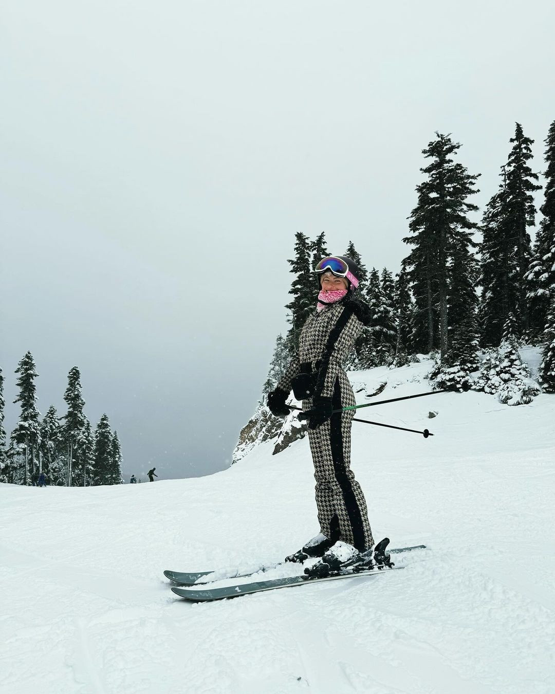 it was a new years miracle ❄️

I received so many questions about my ski suit when I went to BC in January. Linking it here for your next ski or snowboarding trip! 🤍

#LTKSeasonal #LTKStyleTip #LTKTravel