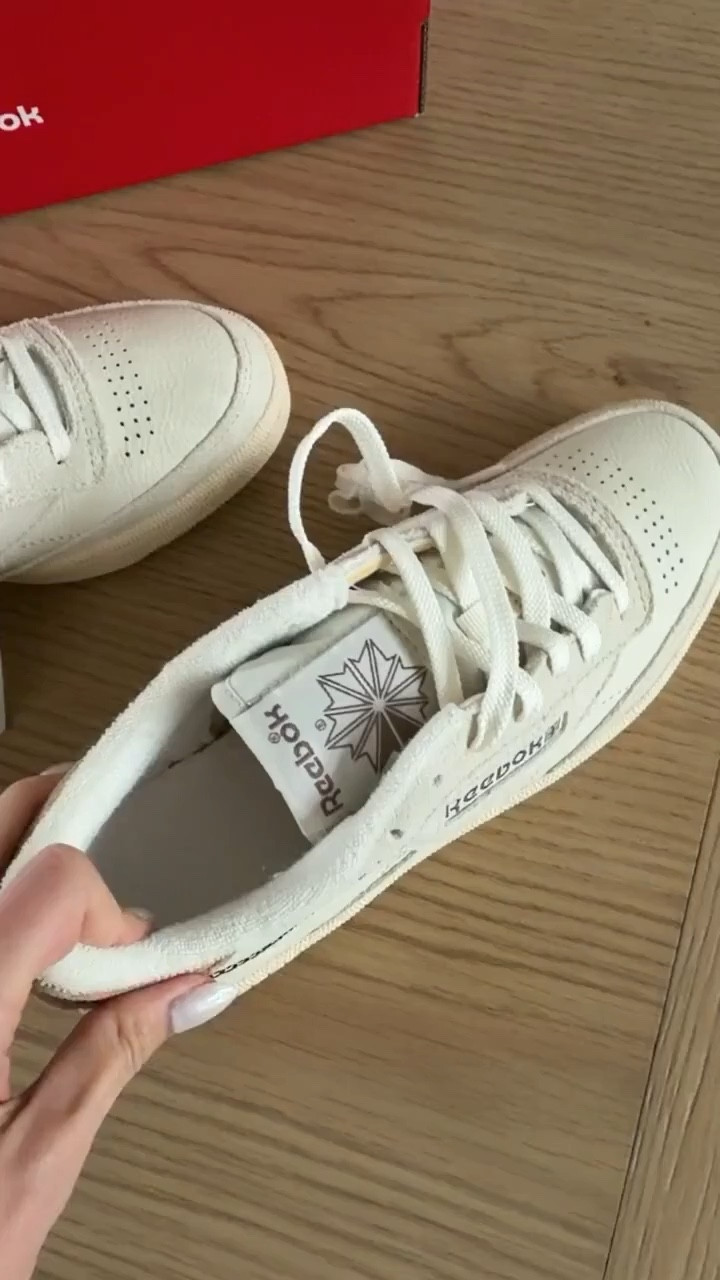 Casual sneakers, sporty sneakers, casual outfit inspo, annabrstyle 

#LTKSeasonal #LTKootd #LTKmomlife