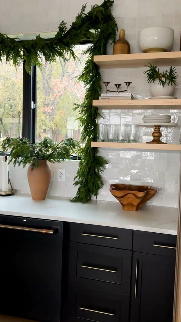 There’s something magical about a Christmas kitchen!