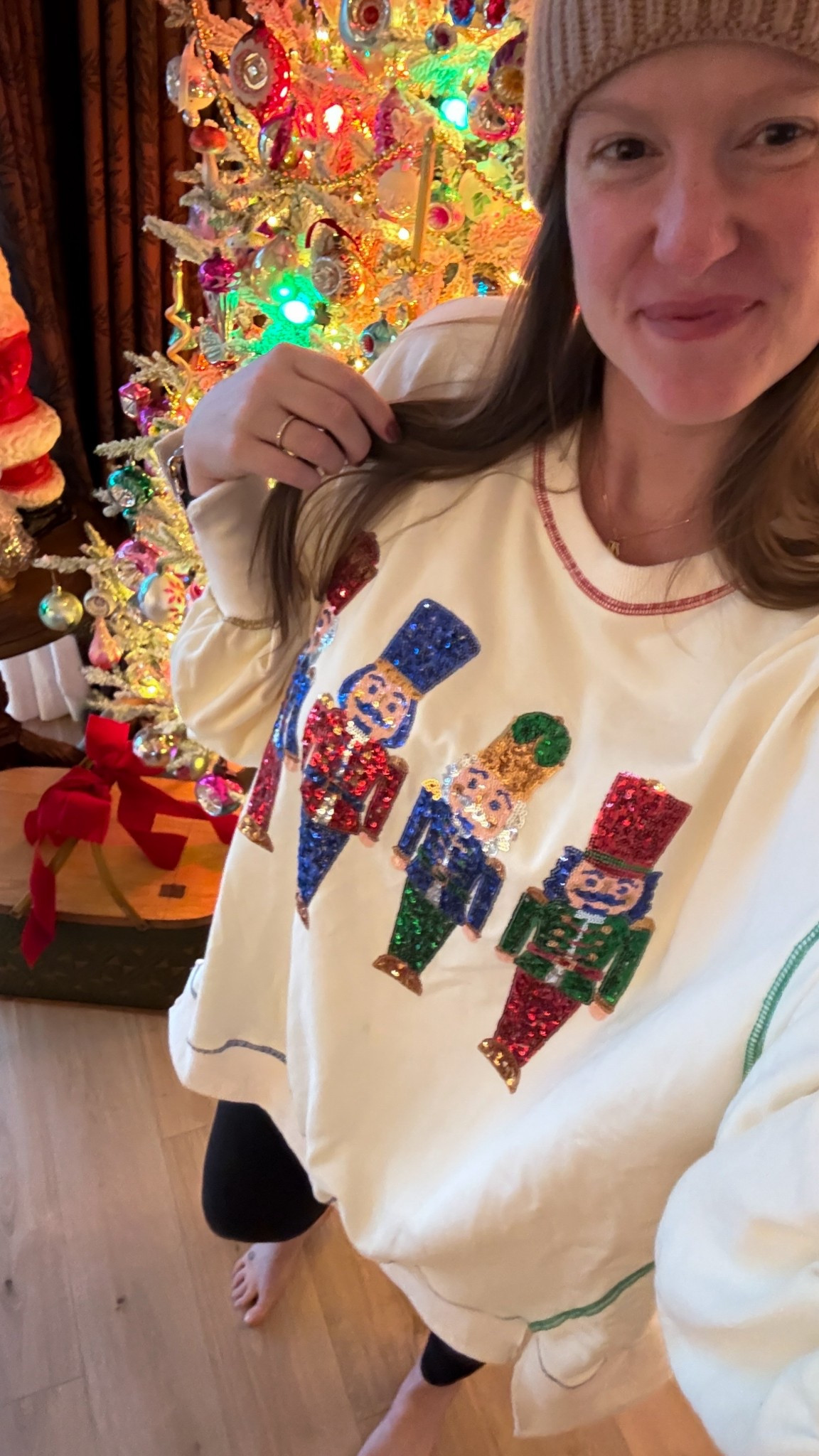 Still need a cute Christmas fit? This sweatshirt arrived before Xmas for prime members!! It also comes in pink 😍

#LTKFindsUnder50 #LTKSeasonal #LTKHoliday